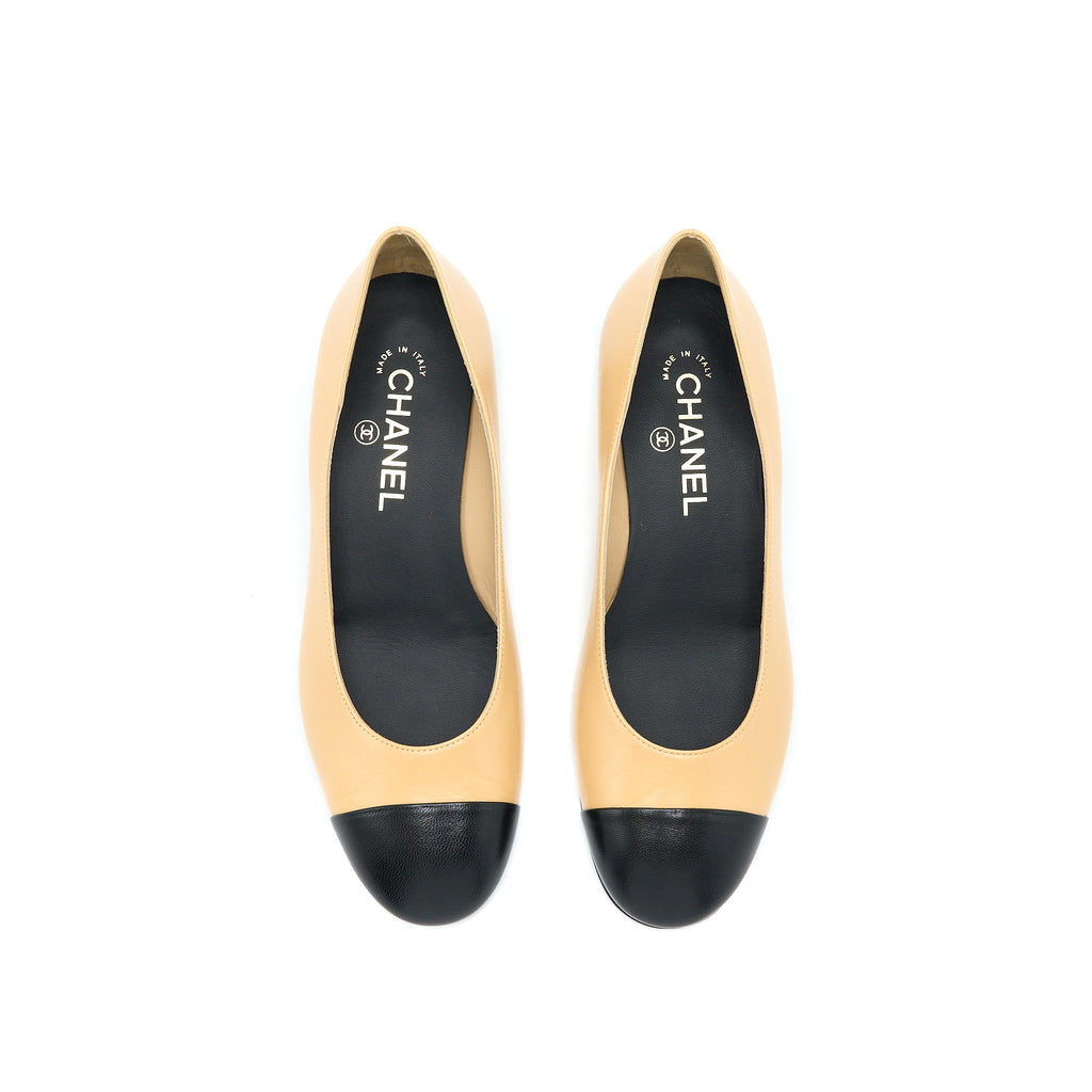 chanel-size-38-cc-logo-with-pearl-flats-beige-black