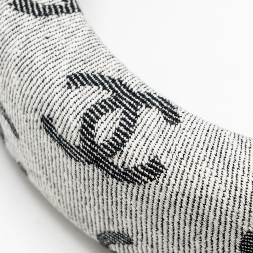 chanel-22s-cc-logo-headband-cotton-white-black