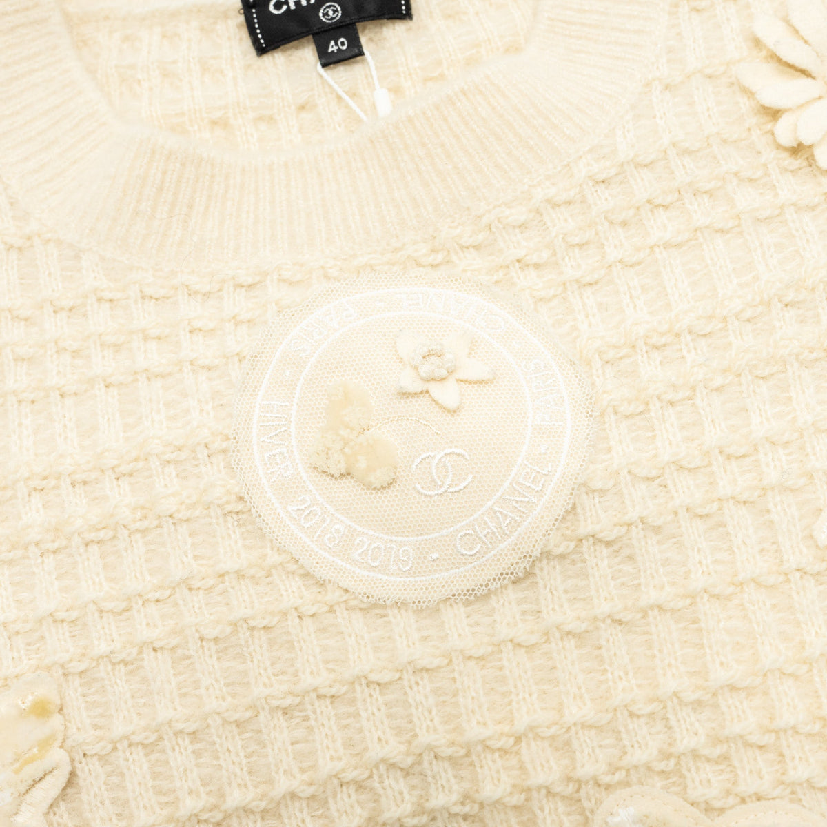 chanel-size-40-18b-coco-neige-lucky-charms-knitted-sweater-cashmere-wool-ecru