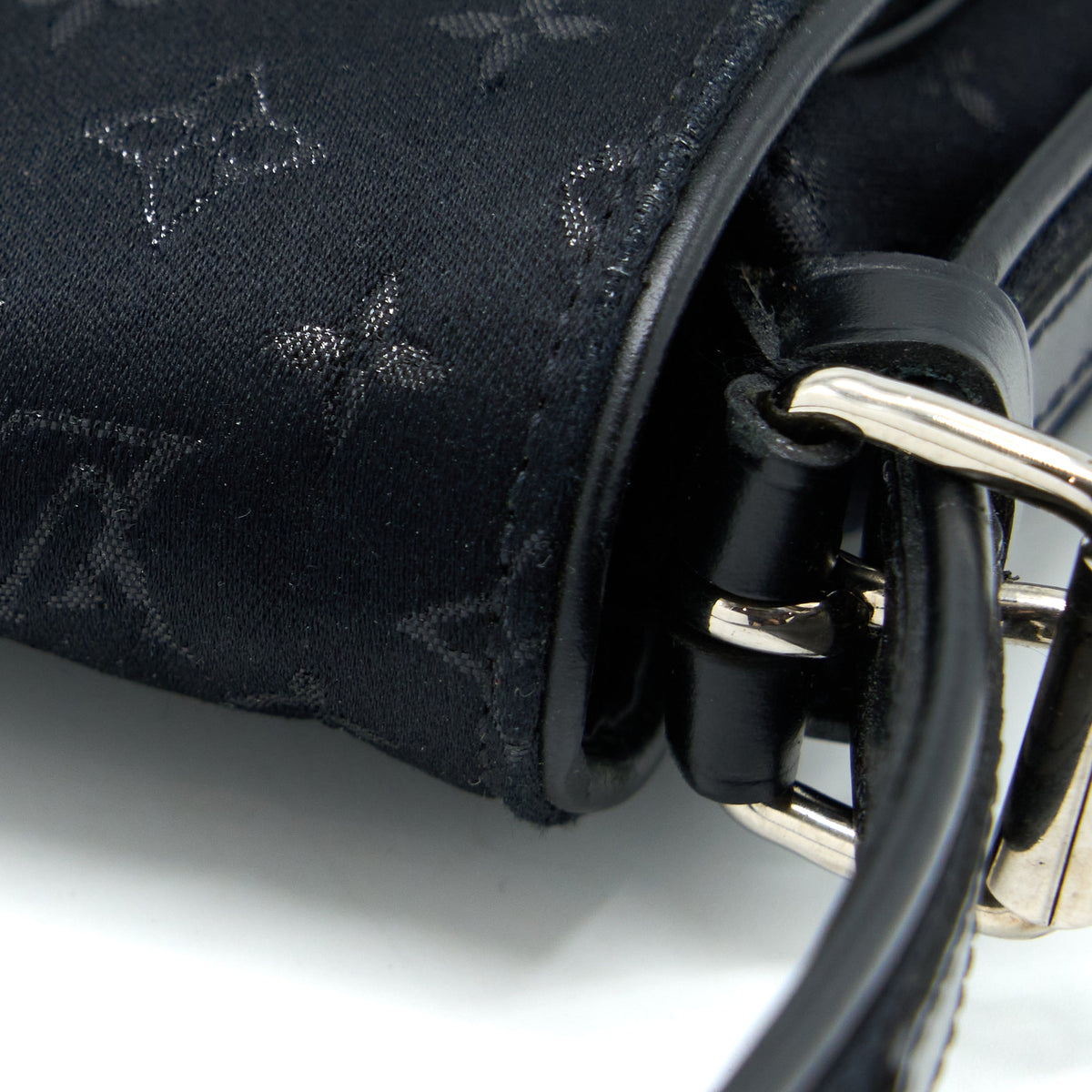 louis-vuitton-conte-de-fees-giraffe-bag-black-multicolour-shw