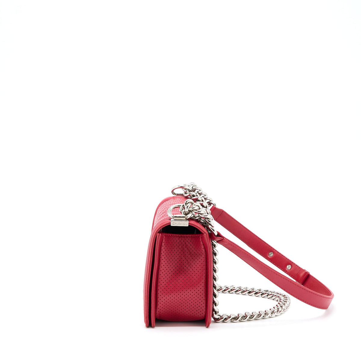 chanel-medium-boy-bag-lambskin-red-shw