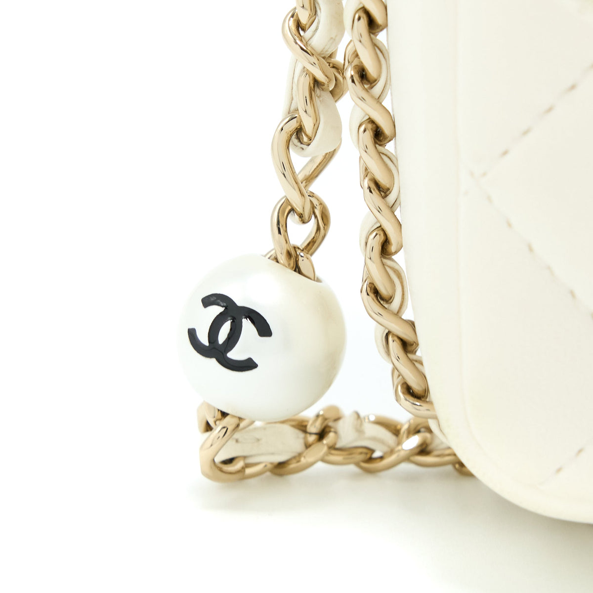 chanel-small-pearl-logo-chain-bag-lambskin-lghw