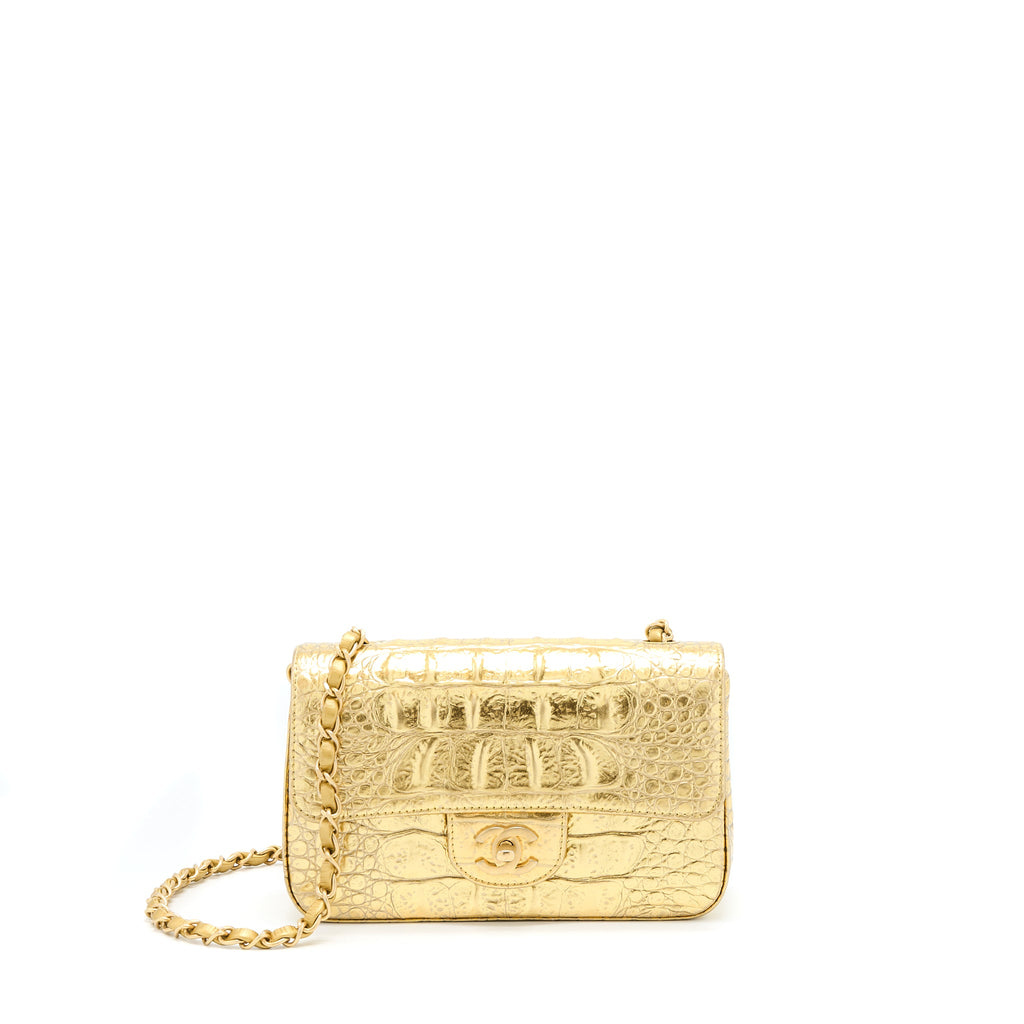 chanel-classic-wallet-on-chain-caviar-black-ghw-microchip-6