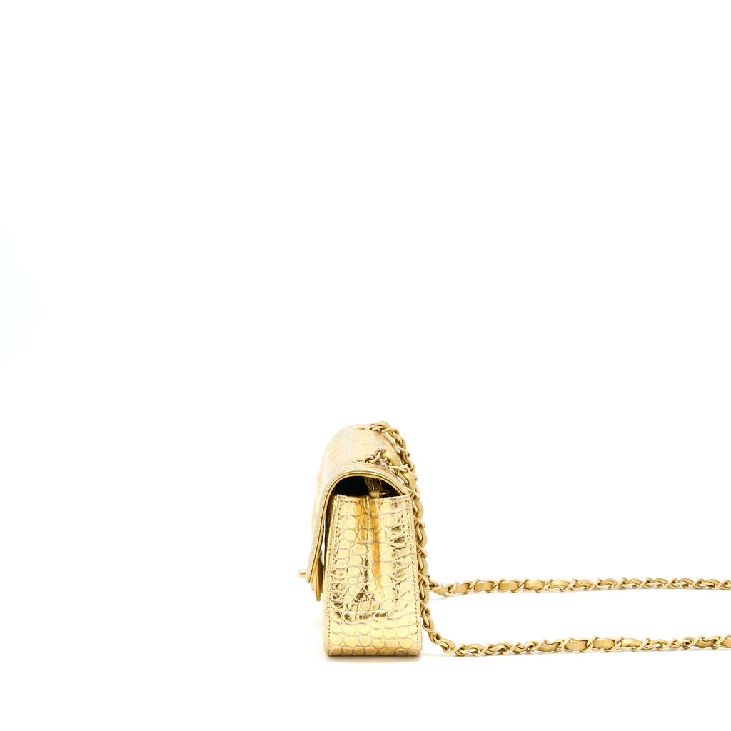 chanel-classic-wallet-on-chain-caviar-black-ghw-microchip-6