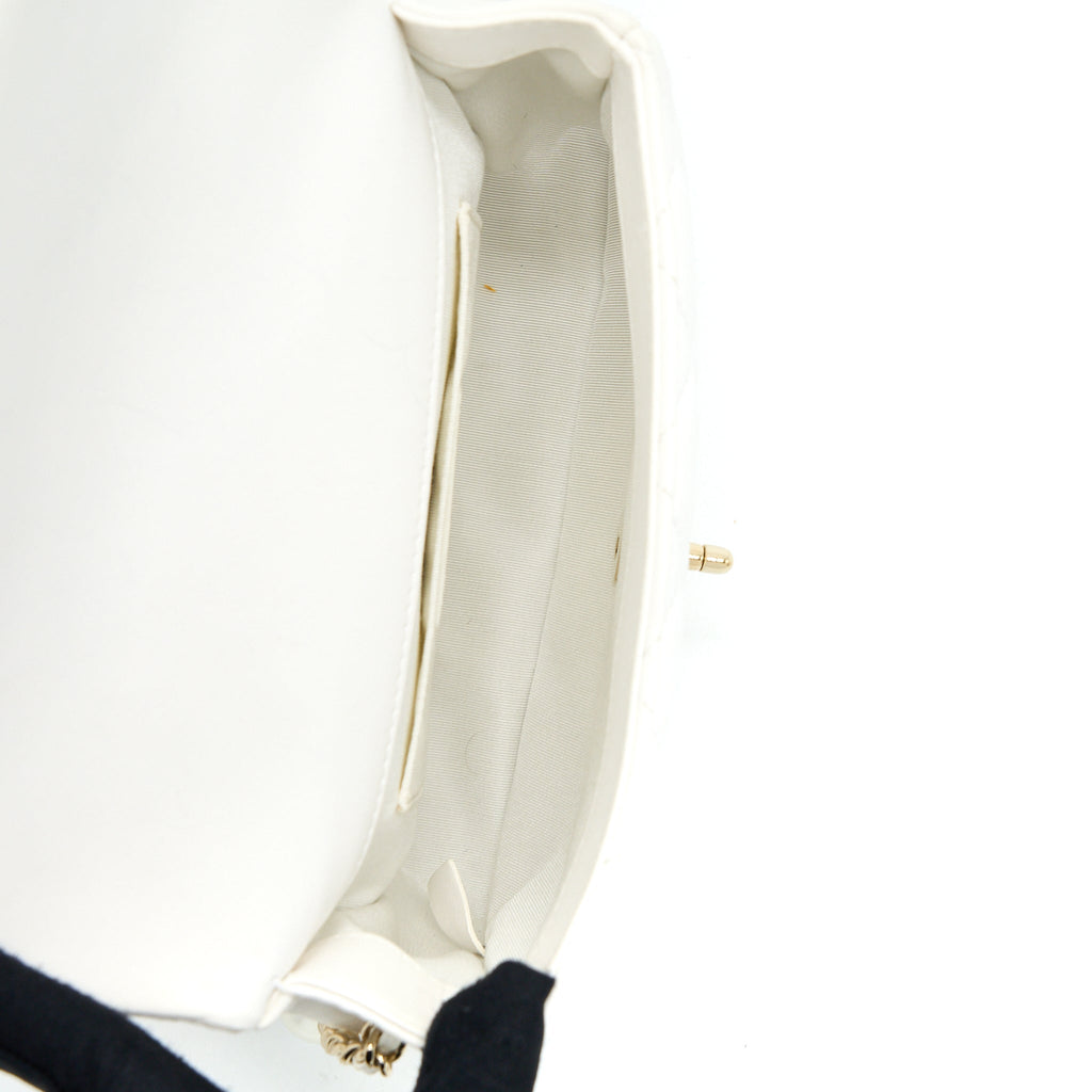 chanel-small-pearl-logo-chain-bag-lambskin-lghw