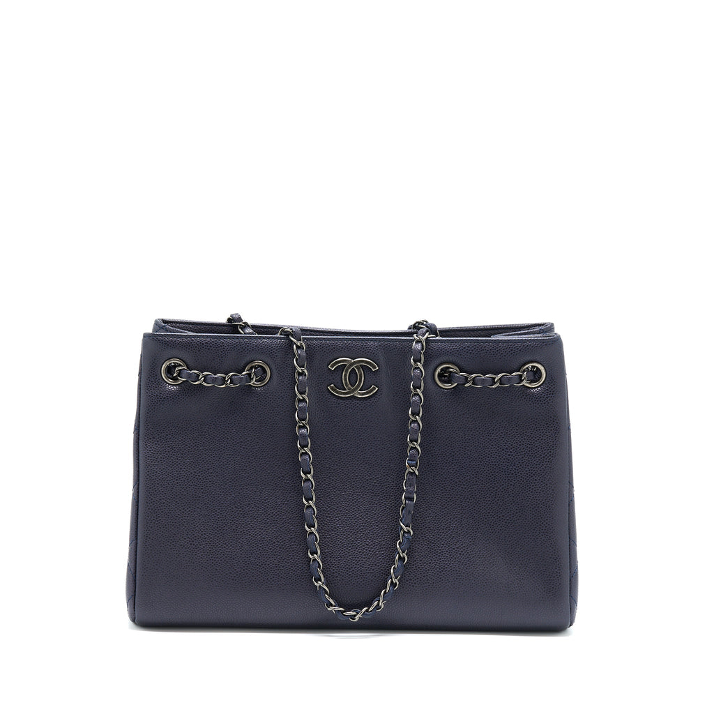 chanel-tote-bag-caviar-navy-ruthenium-hardware