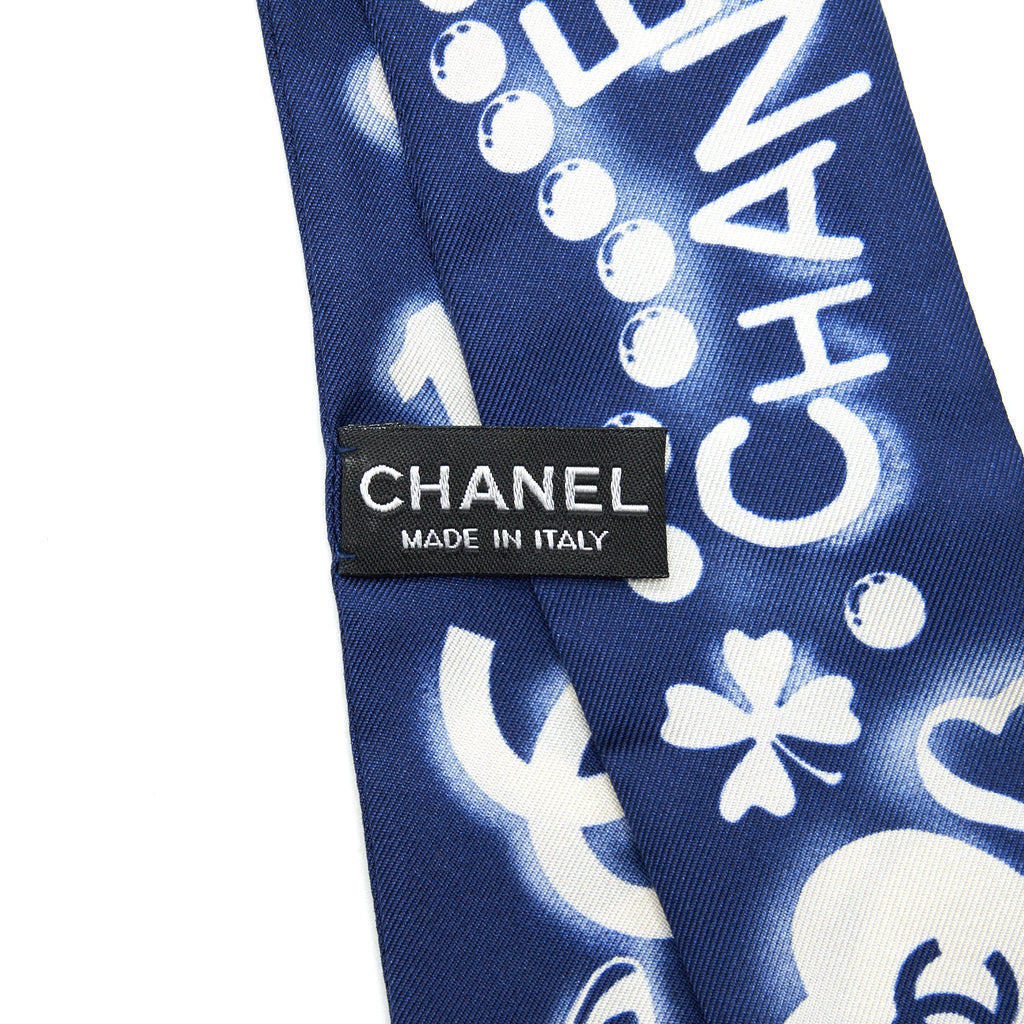 chanel-twilly-white-navy