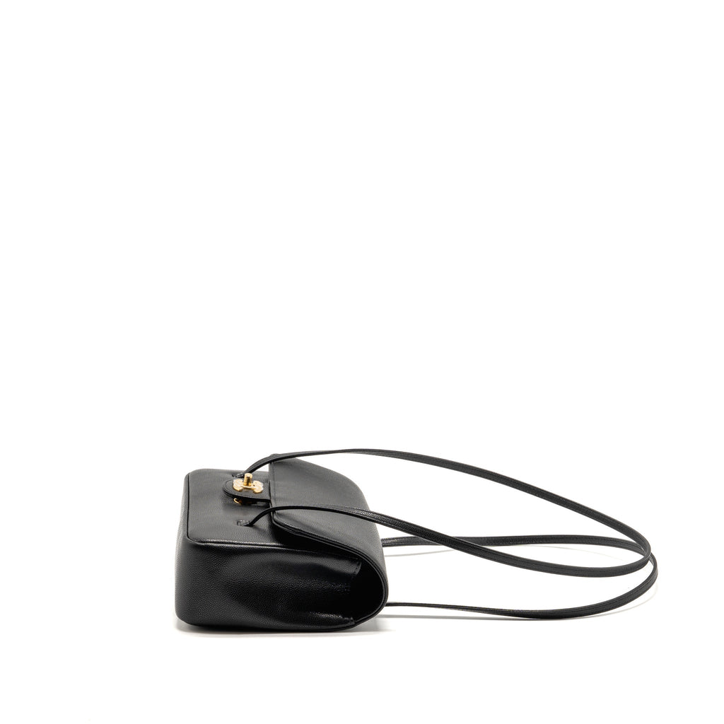chanel-preppy-coco-black