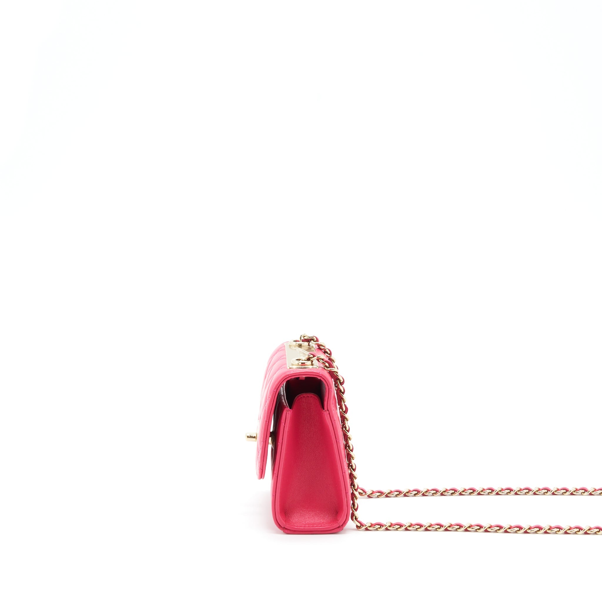 chanel-mini-trendy-cc-wallet-on-chain-lambskin-pink-lghw