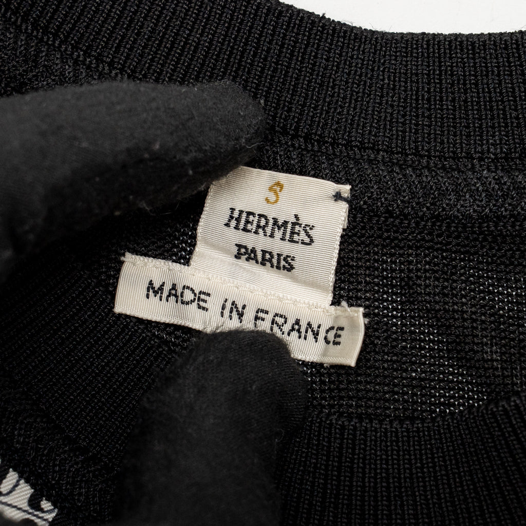 hermes-34-silk-printed-top-black-white