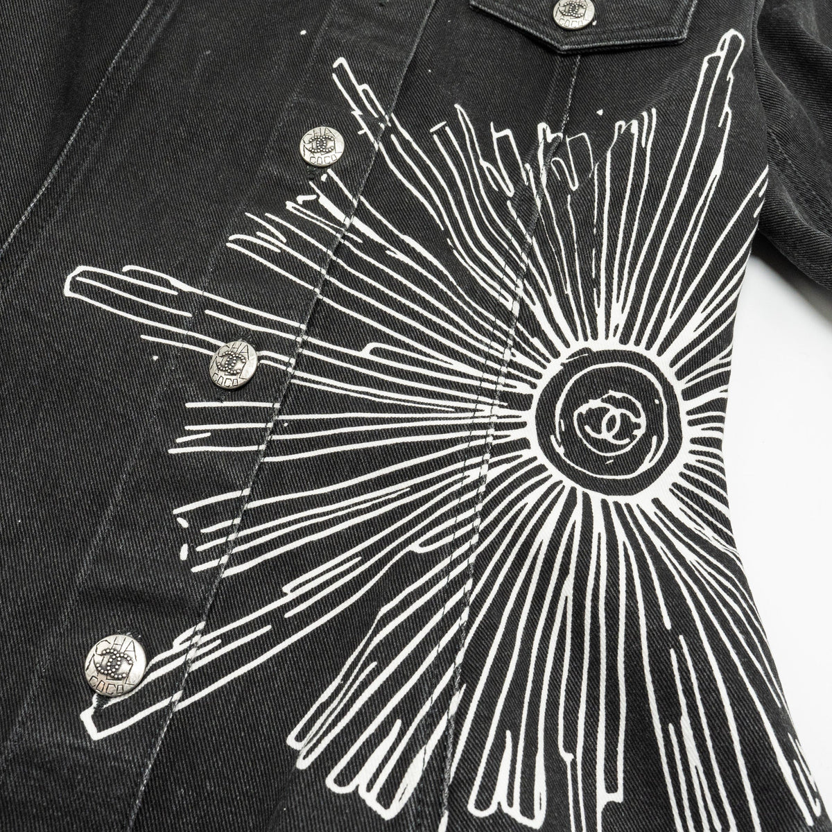 chanel-22c-size-34-graphic-print-denim-jacket-cotton-black-white-copy