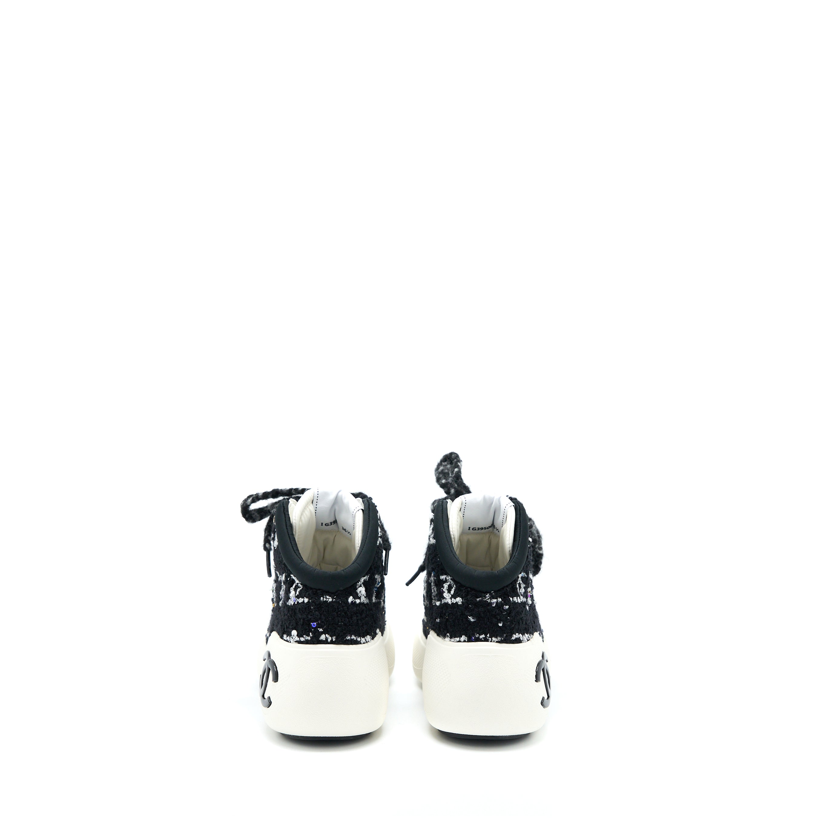 chanel-size-36-5-winter-sneakers-fabric-suede-black-white