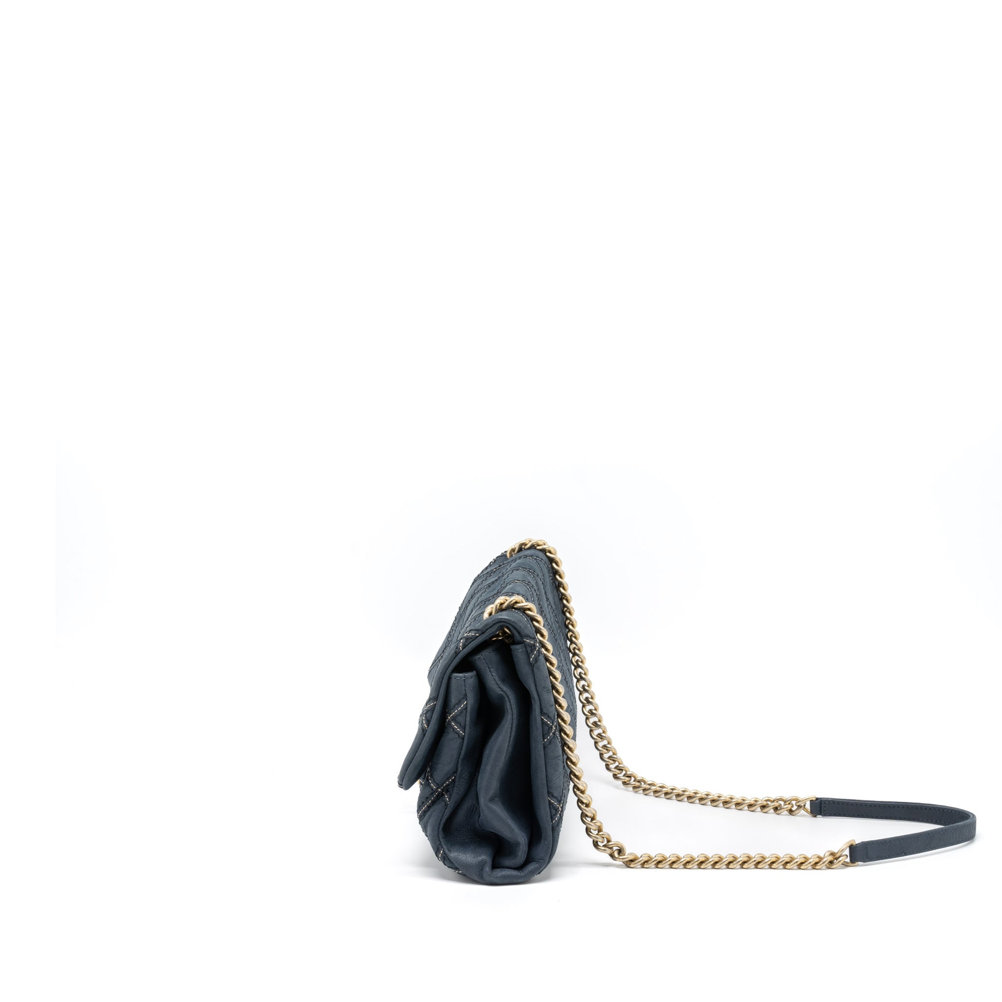 chanel-quilted-flap-bag-iridescent-calfskin-dark-blue-brushed-ghw