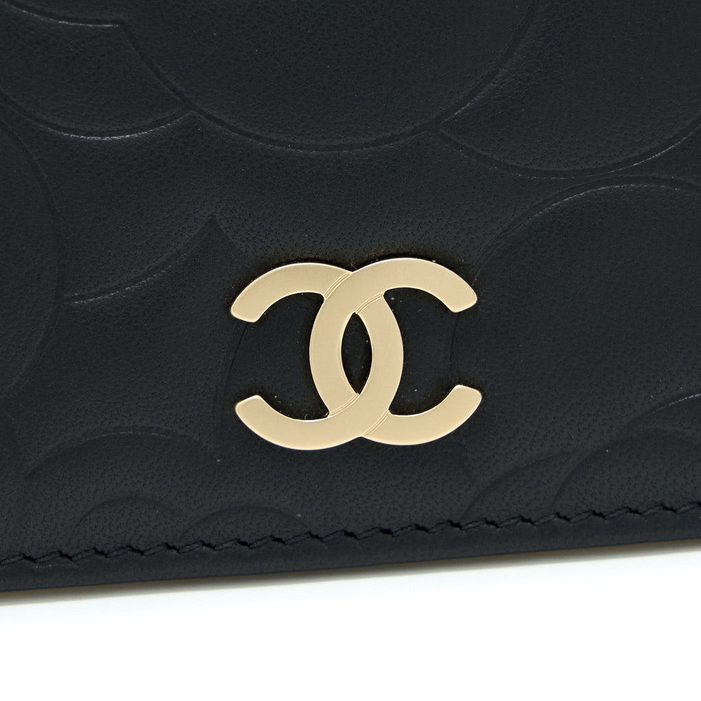 chanel-camellia-long-flap-wallet-lambskin-black-gold-ghw