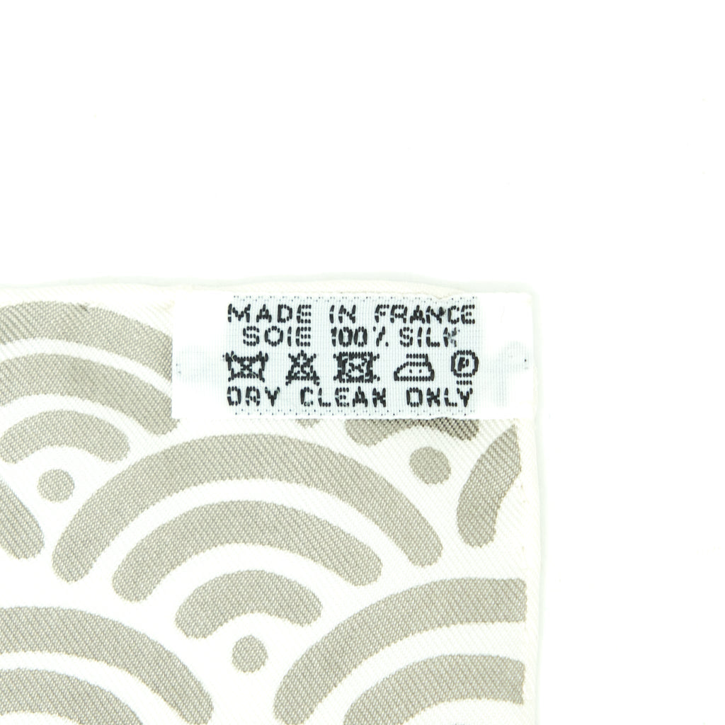 hermes-90-x-90-cm-silk-scarf-bateau-fleuir