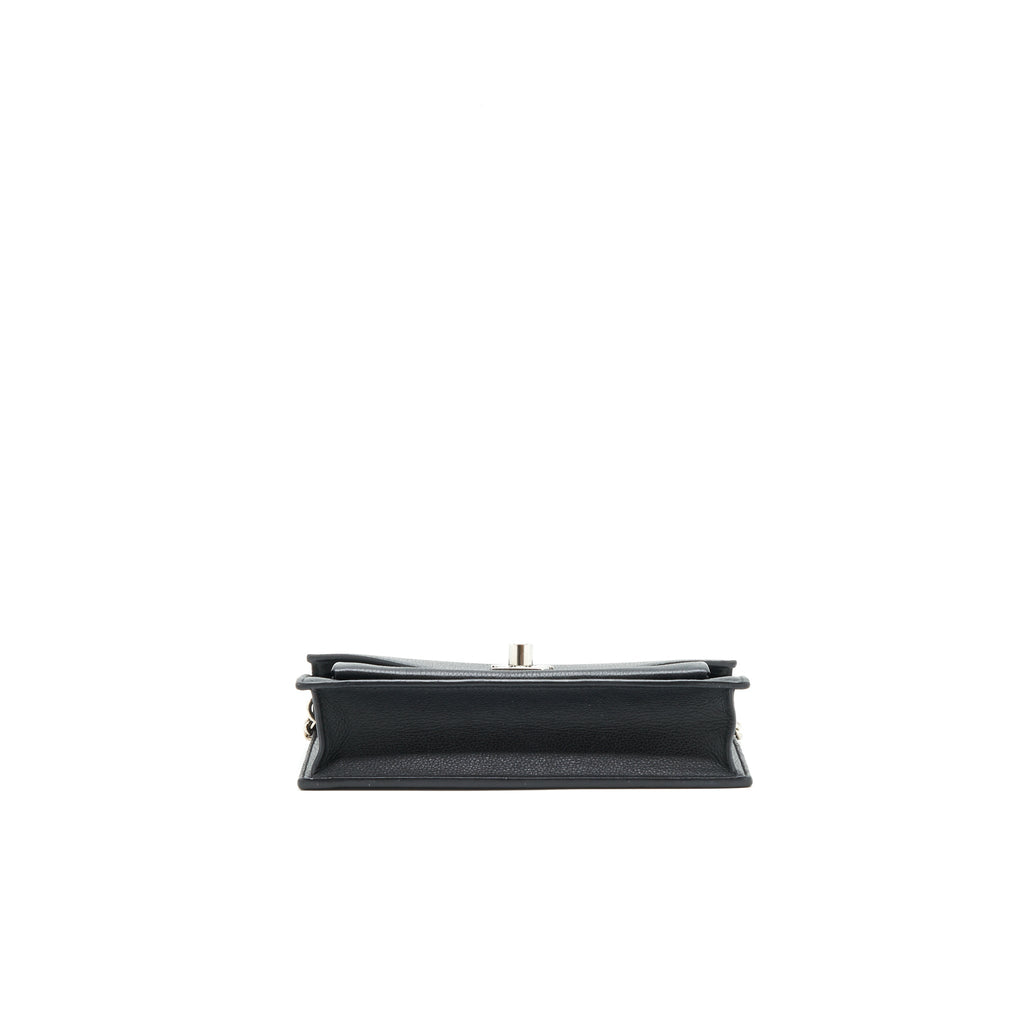 louis-vuitton-the-my-lockme-chain-crossbody-bag-black