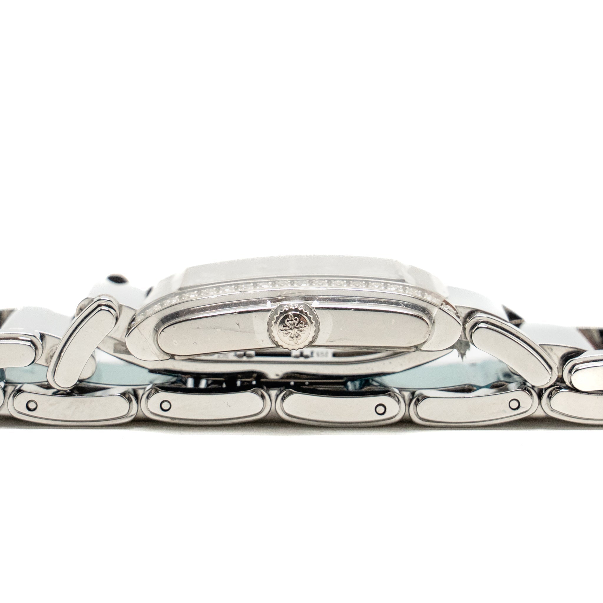 patek-philippe-twenty-4-ref-4910-1200a-010