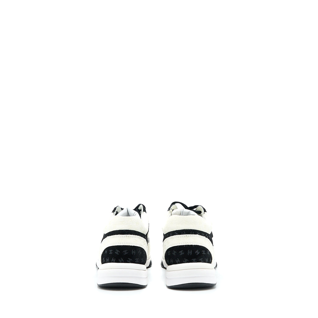 chanel-size-38-5-22a-trainers-printed-suede-calfskin-black-white
