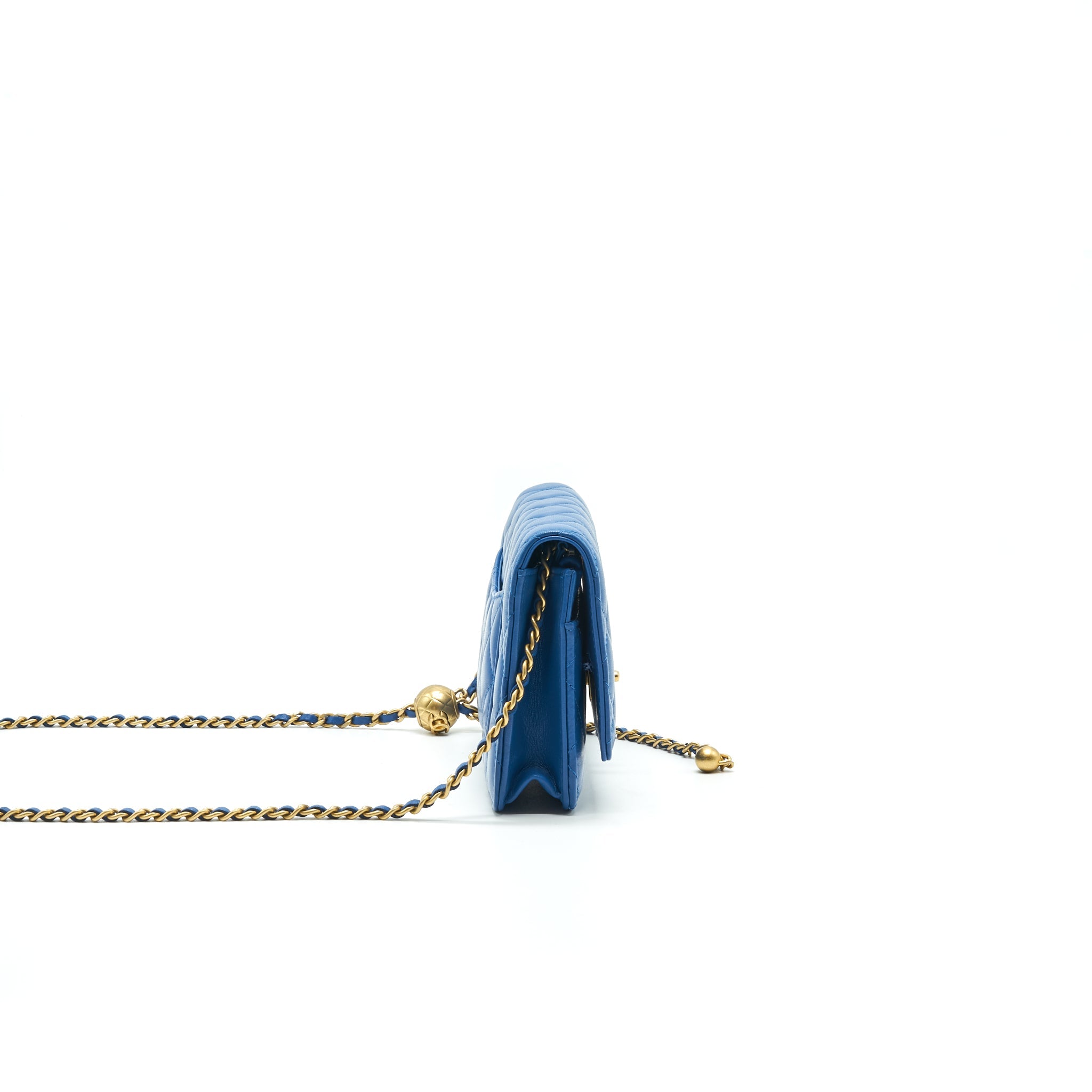chanel-lambskin-quilted-cc-pearl-crush-wallet-on-chain-blue-with-ghw