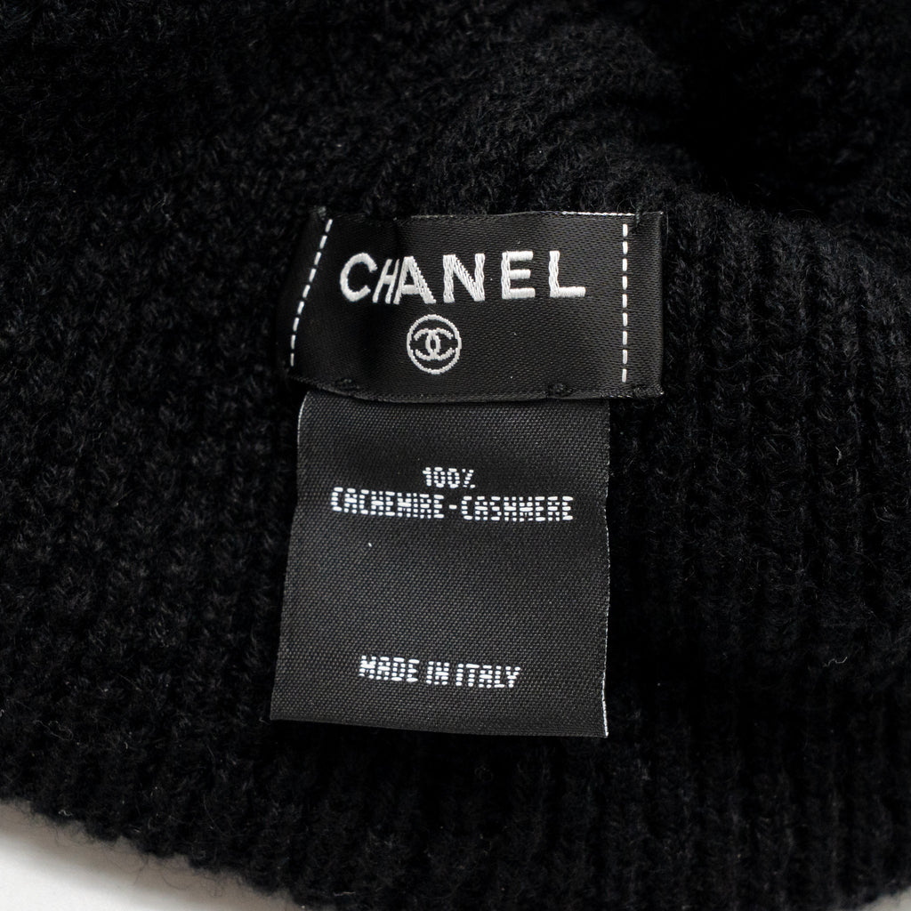 chanel-hat-black-white