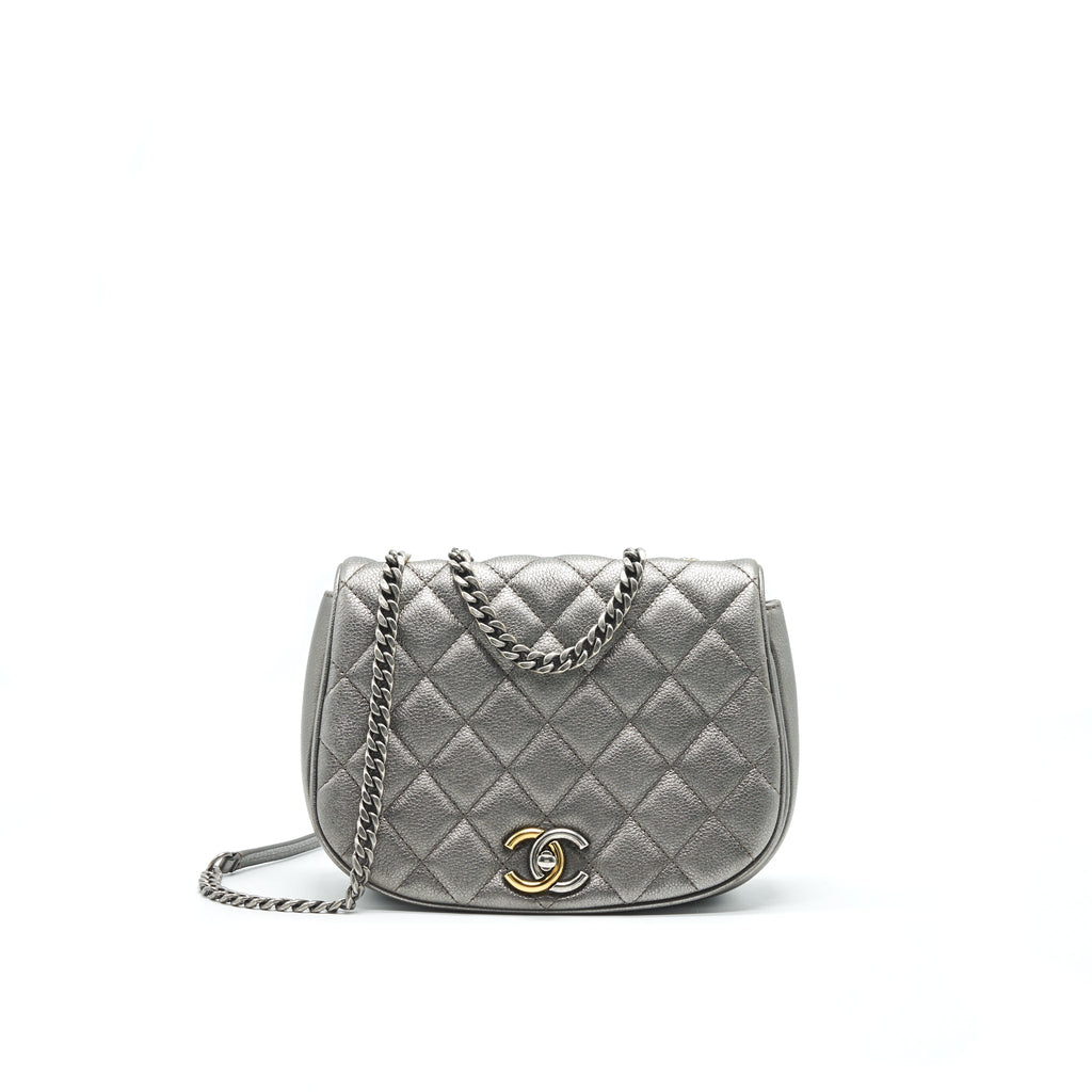 chanel-cc-logo-quilted-calfskin-flap-bag-in-metallic-dark-grey-1
