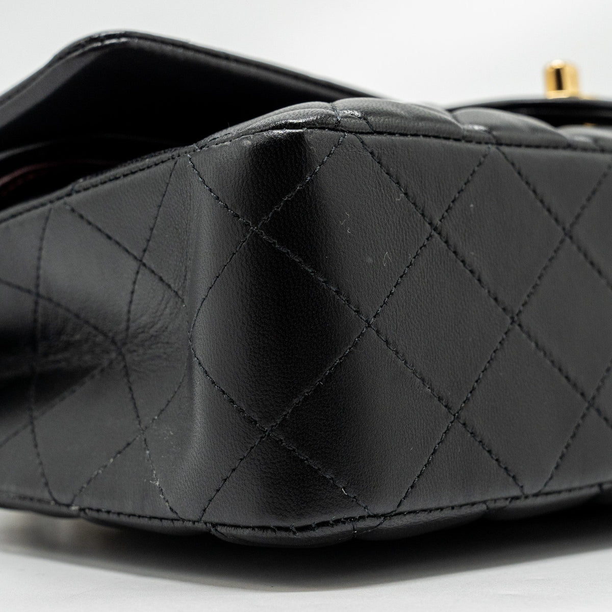 chanel-medium-classic-double-flap-bag-lambskin-black-ghw-8