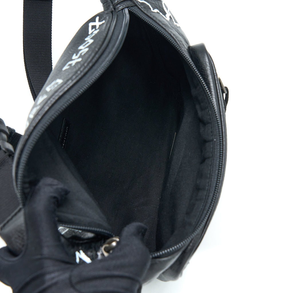 balenciaga-graffiti-waist-bag-leather-black-ruthenium-hardware
