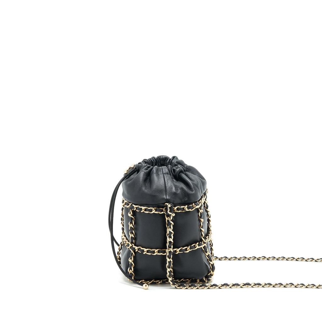 chanel-21c-bucket-chains-lambskin-black-lghw
