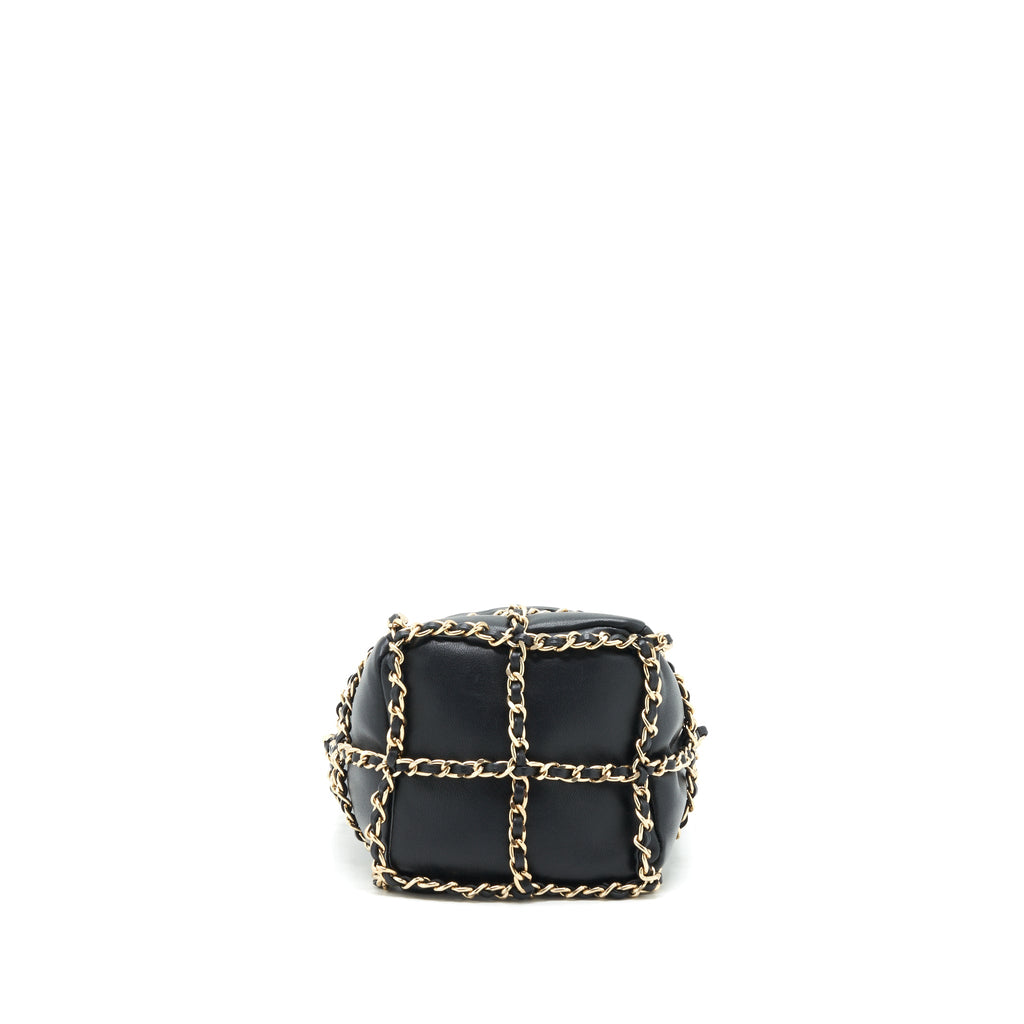chanel-21c-bucket-chains-lambskin-black-lghw