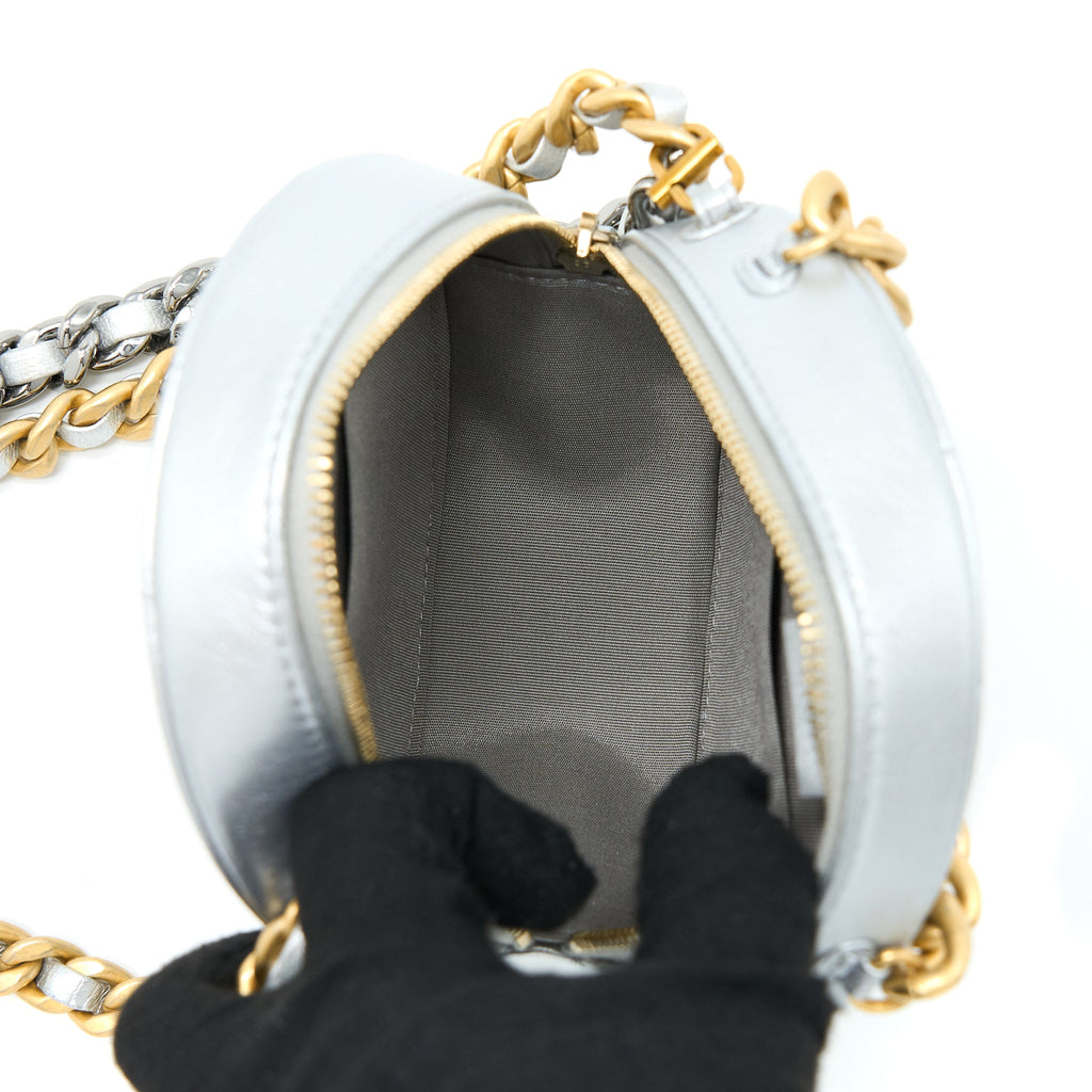 chanel-19-round-clutch-with-chain-goatskin-silver-multicolour-hardware