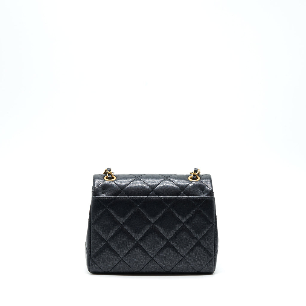 chanel-22p-new-square-flap-bag-caviar-black-ghw