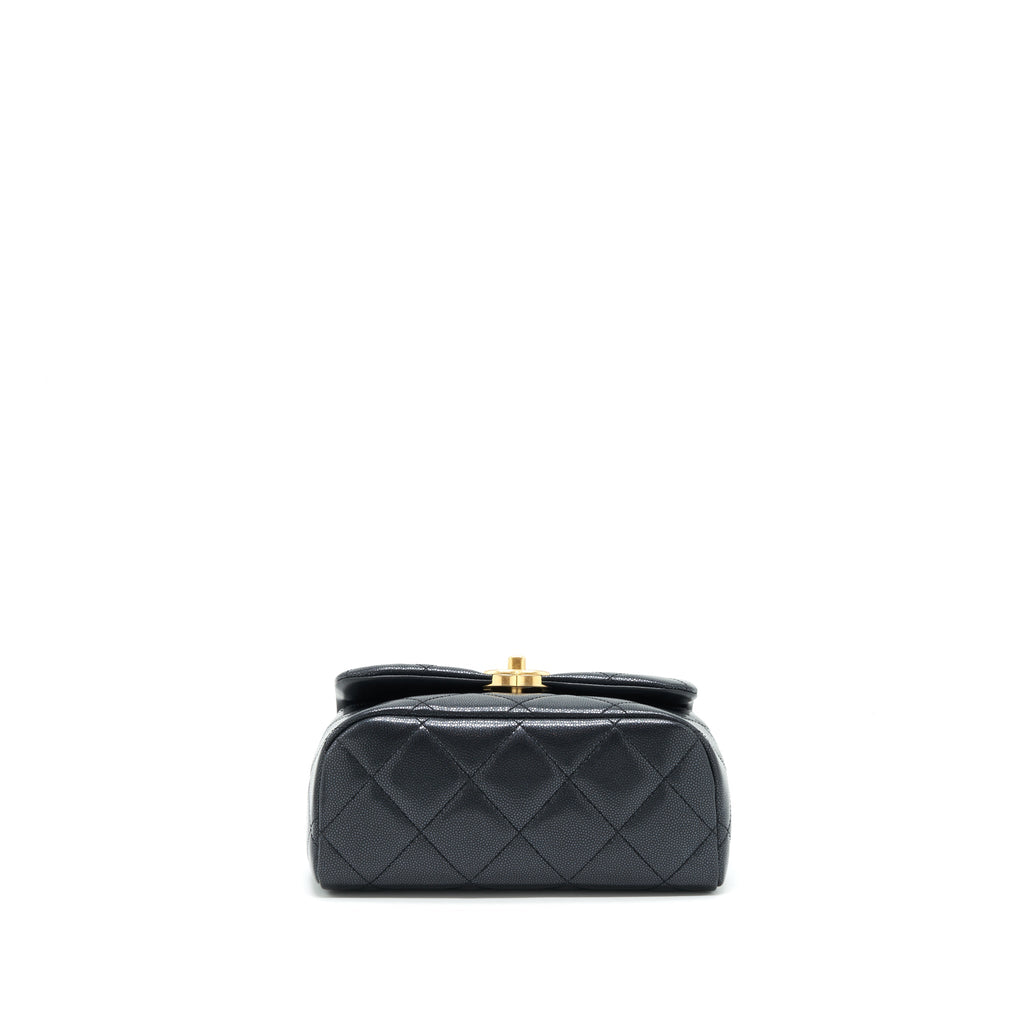 chanel-22p-new-square-flap-bag-caviar-black-ghw