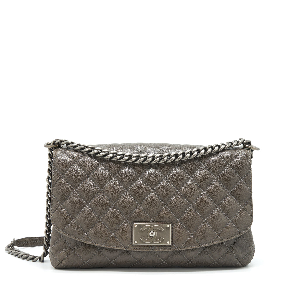 chanel-flap-bag-caviar-dark-grey-ruthenium-sliver-hardware-1