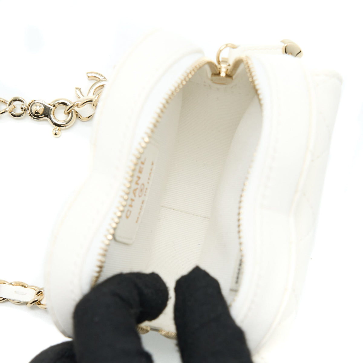 chanel-heart-belt-bag-lambskin-white-lghw
