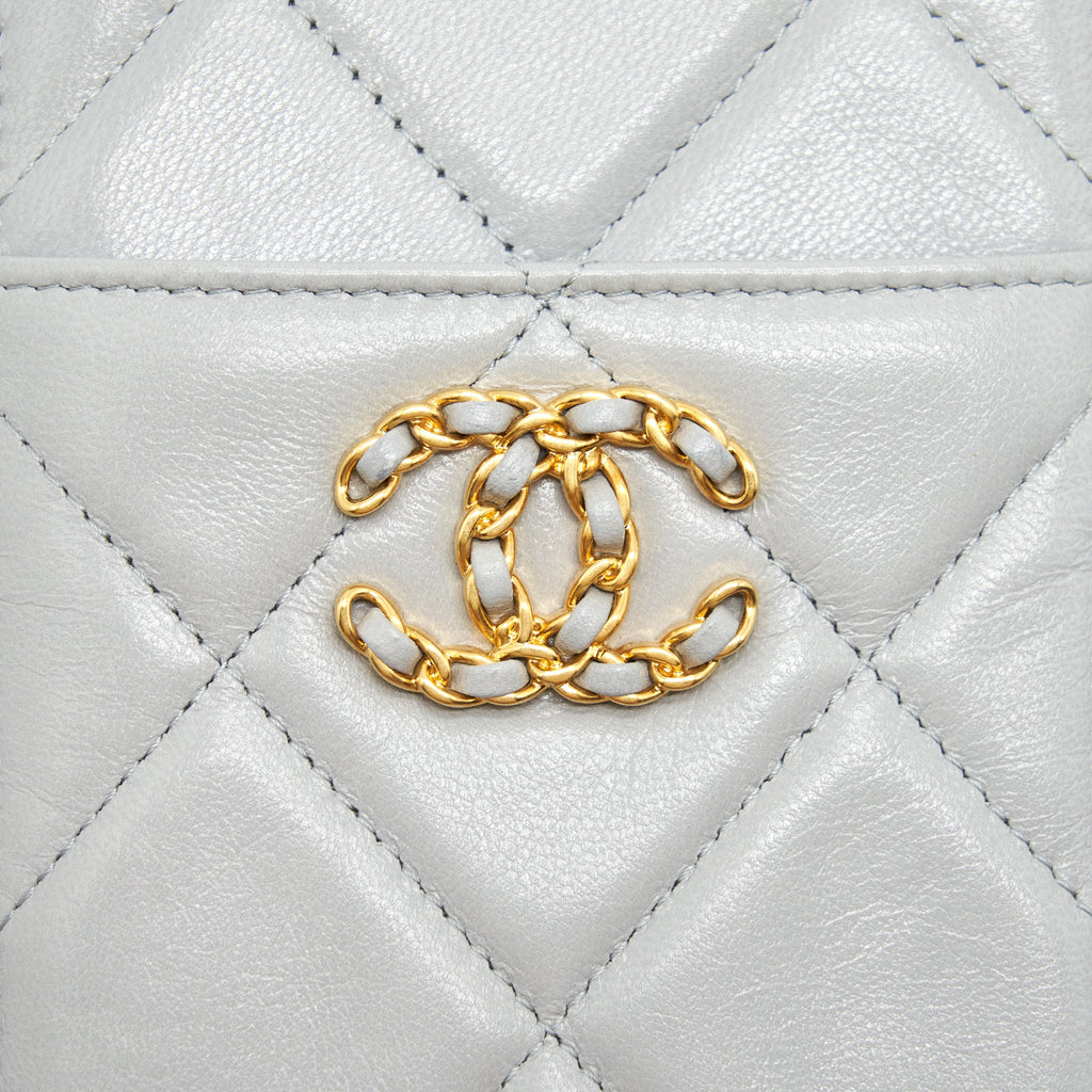 chanel-19-phone-and-card-holder-small-pouch-lambskin-grey-ghw