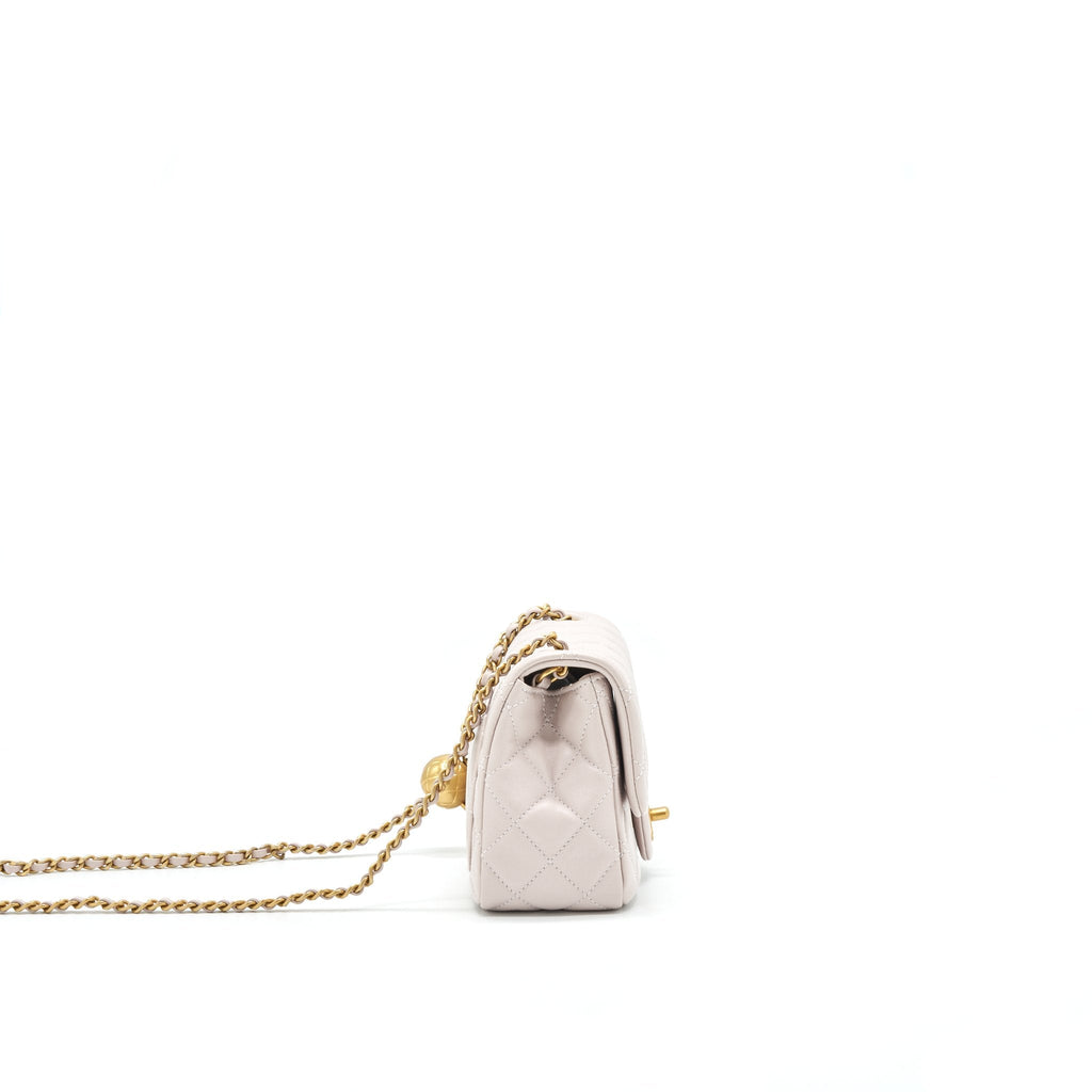 chanel-21b-lilac-light-purple-mini-pearl-crush-square-flap-bag-2