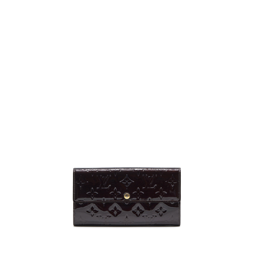 louis-vuitton-sarah-long-wallet-vernis-amarante-ghw