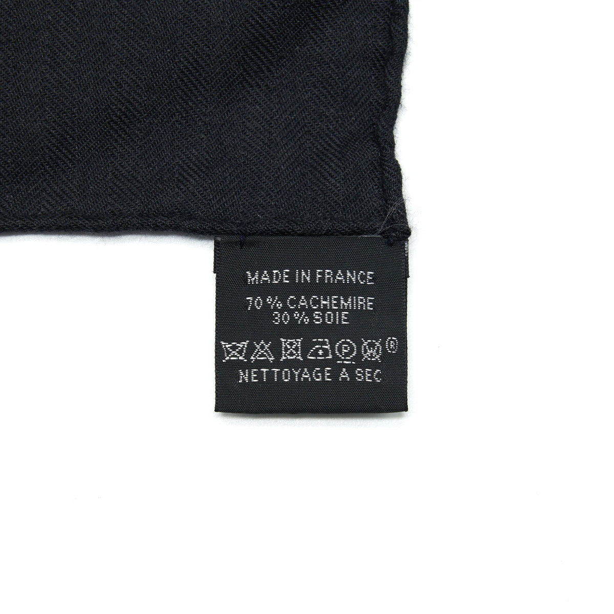 hermes-140mm-pegase-cashmere-and-silk-scarf