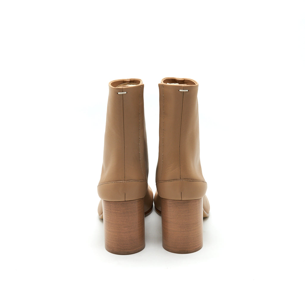 madison-mangiela-tabi-leather-ankle-boots-beige-size36
