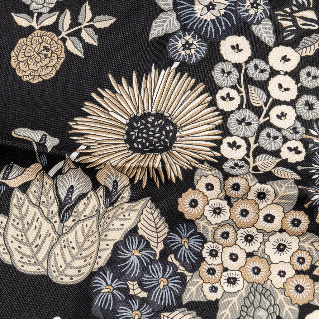 hermes-scarf-black-white-flower
