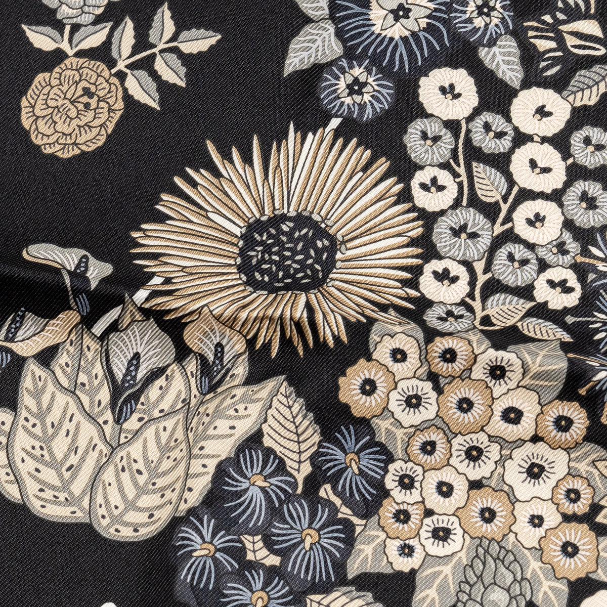 hermes-scarf-black-white-flower