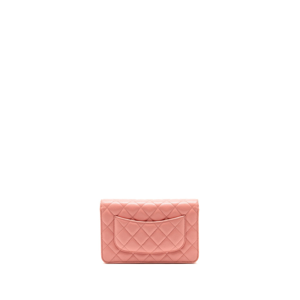 chanel-classic-wallet-on-chain-caviar-pink-lghw-microchip-1
