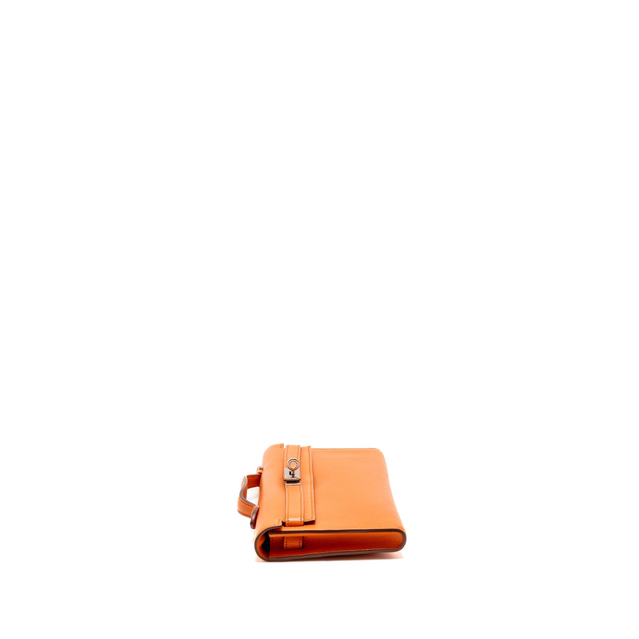 hermes-kelly-cut-bag-evercolor-orange-shw-stamp-square-o