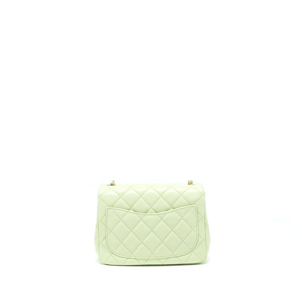 chanel-22c-pearl-crush-mini-square-flap-bag-light-green