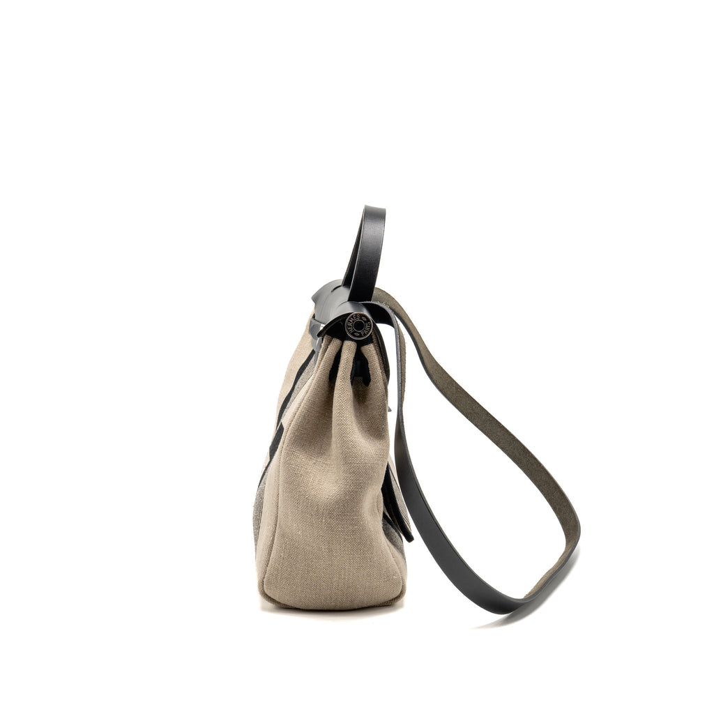 hermes-herbag-31-retourne-tote-bag-toile-camp-h-vibration-black-shw-stamp-d