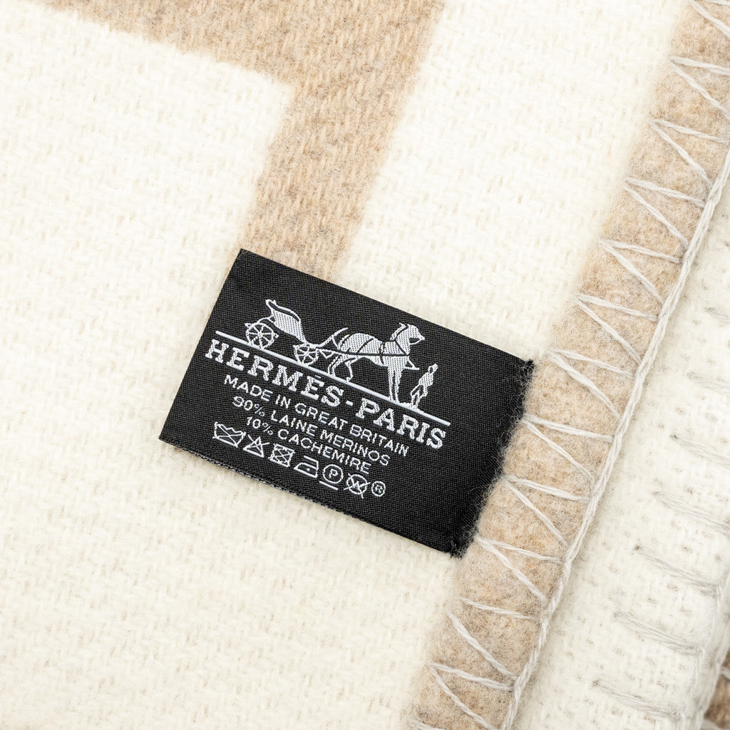 hermes-ithaque-blanket-wool-cashmere-gris-perle-3