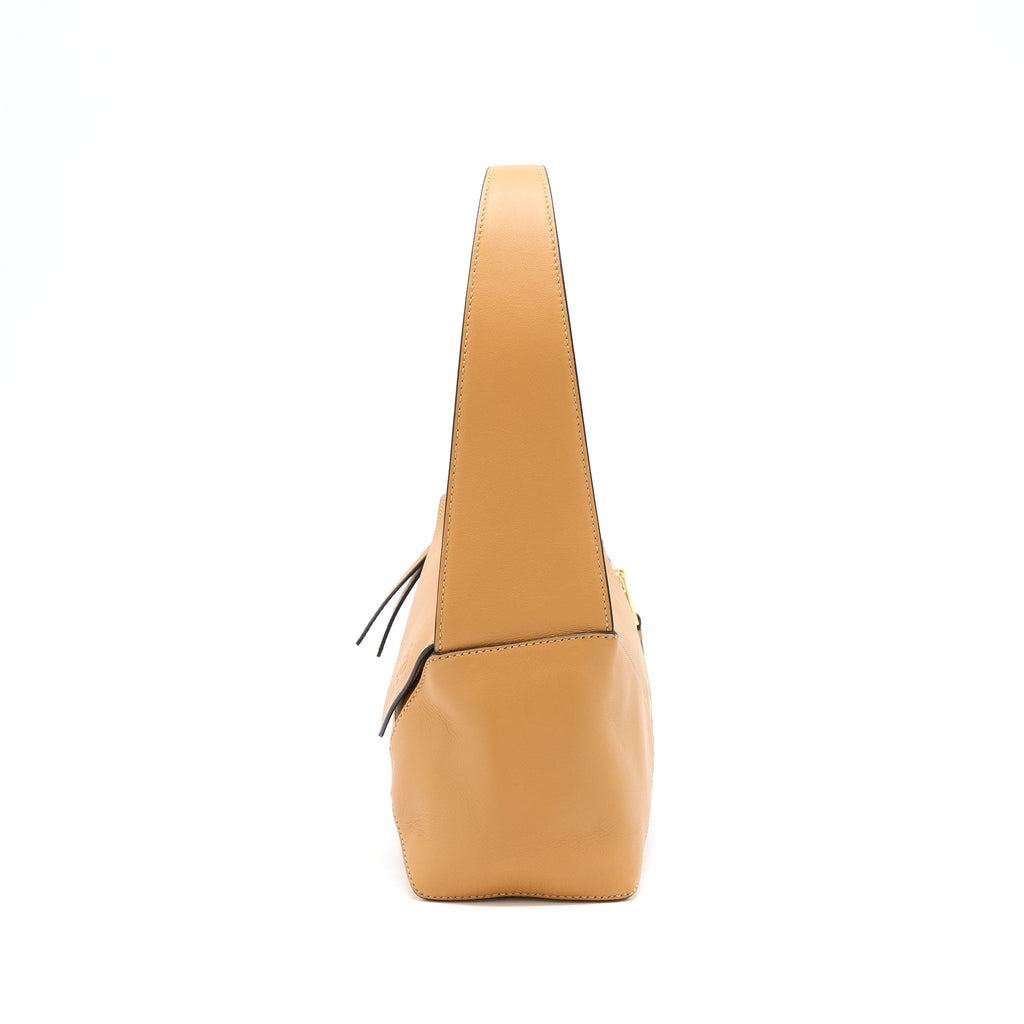 loewe-puzzle-hobo-bag-nappa-calfskin-warm-desert-ghw