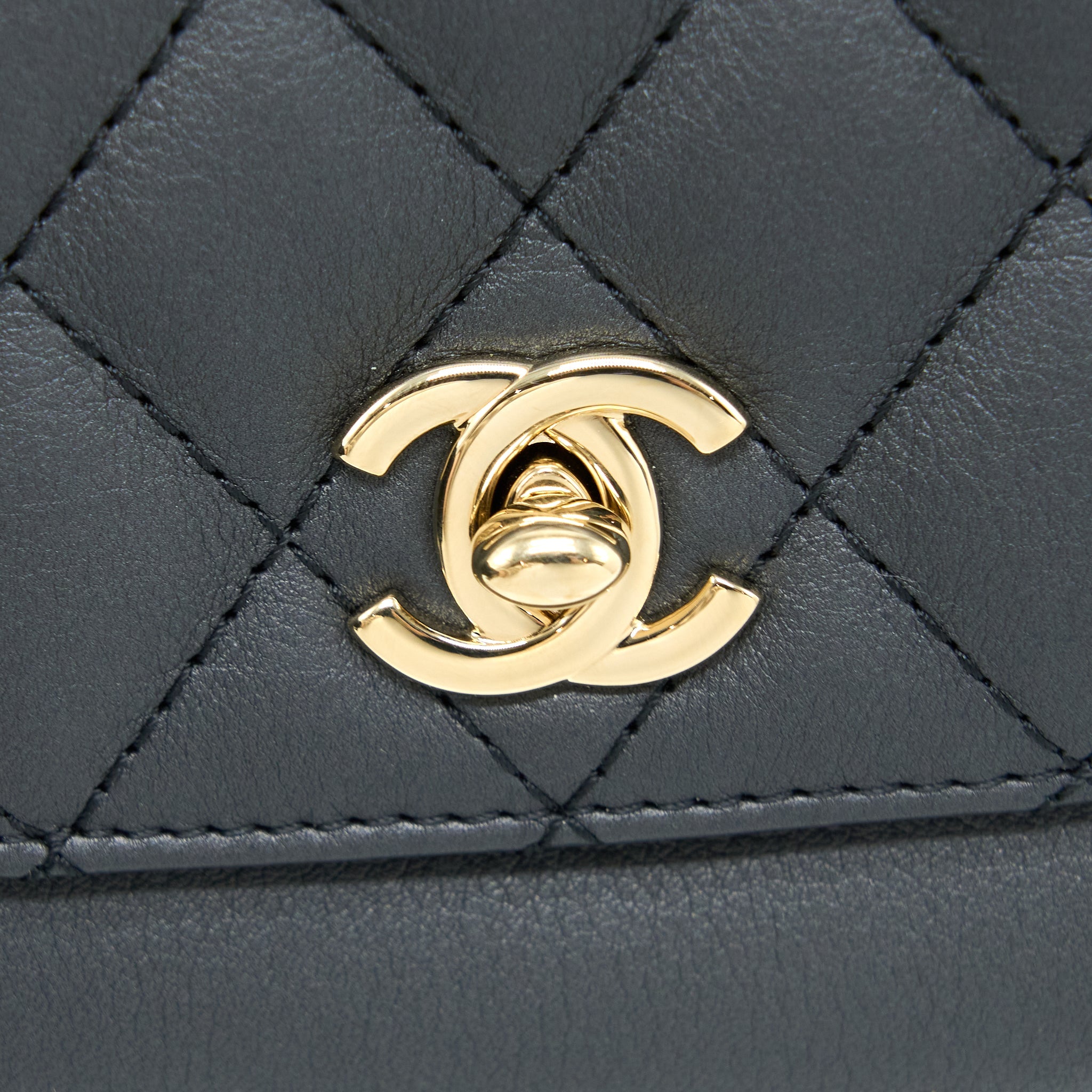 chanel-quilted-waist-bag-calfskin-black-lghw
