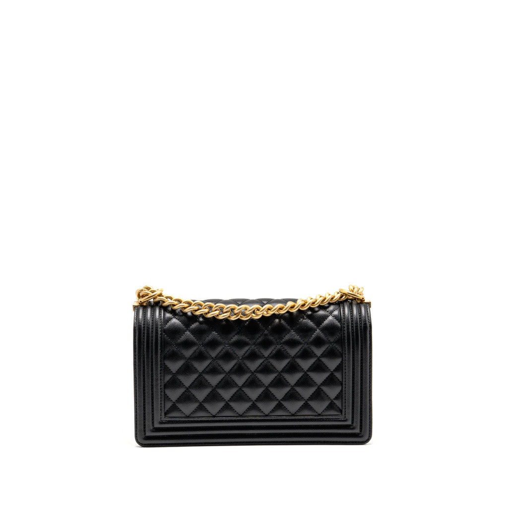 chanel-medium-boy-bag-caviar-black-ghw-microchip