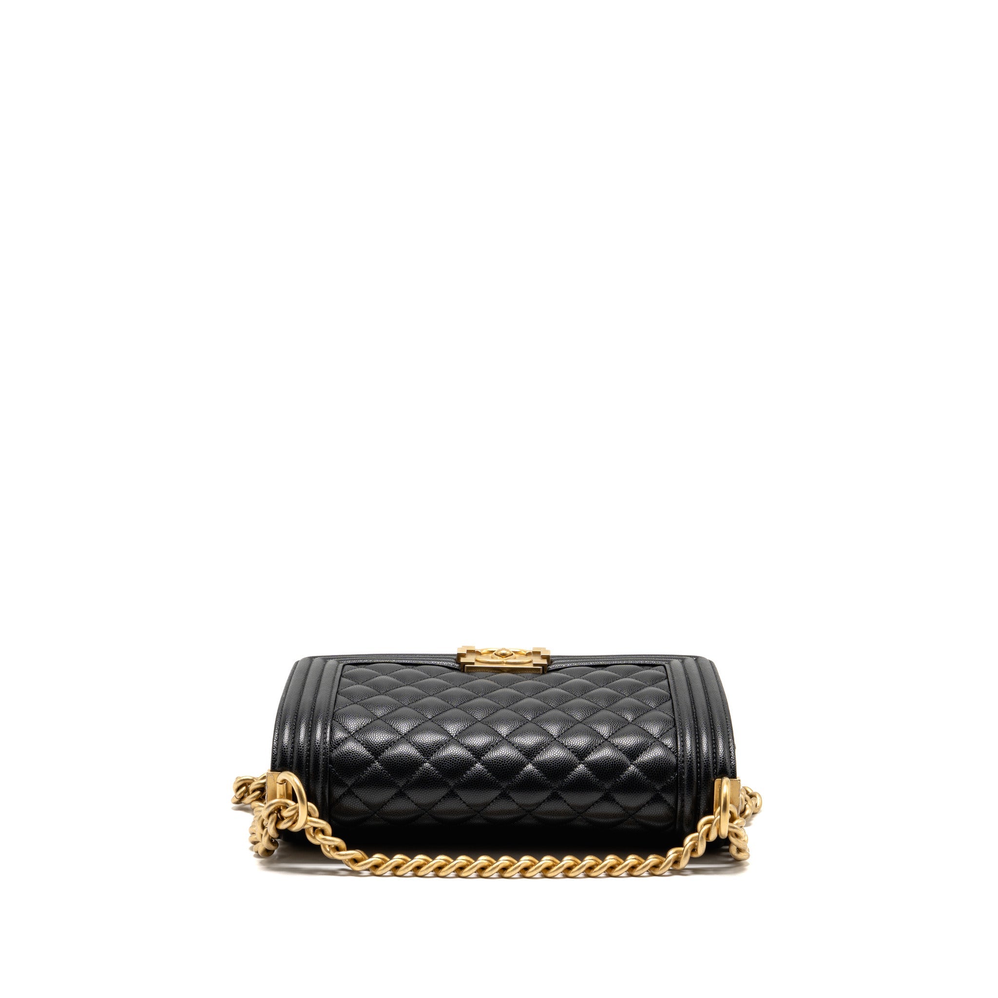 chanel-medium-boy-bag-caviar-black-ghw-microchip